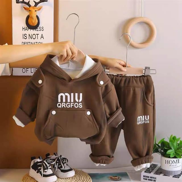 ست هودی کلاه دار و شلوار miu کد محصول 1466