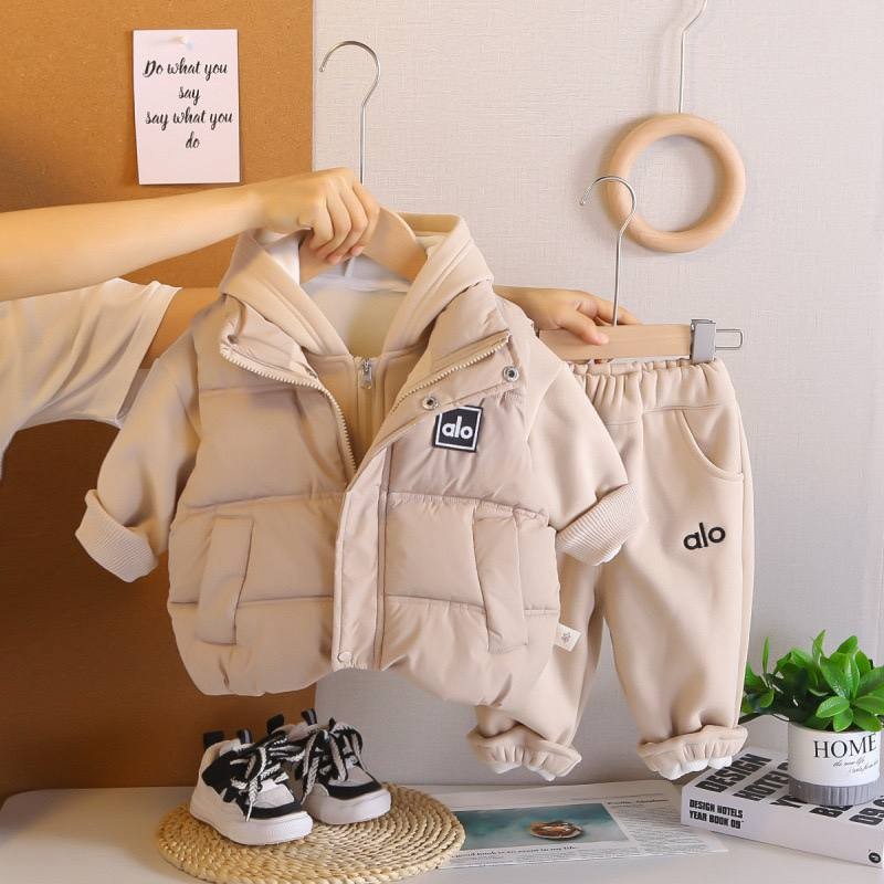 ست سه تیکه هودی و شلوار و پافر alo کد محصول 1467